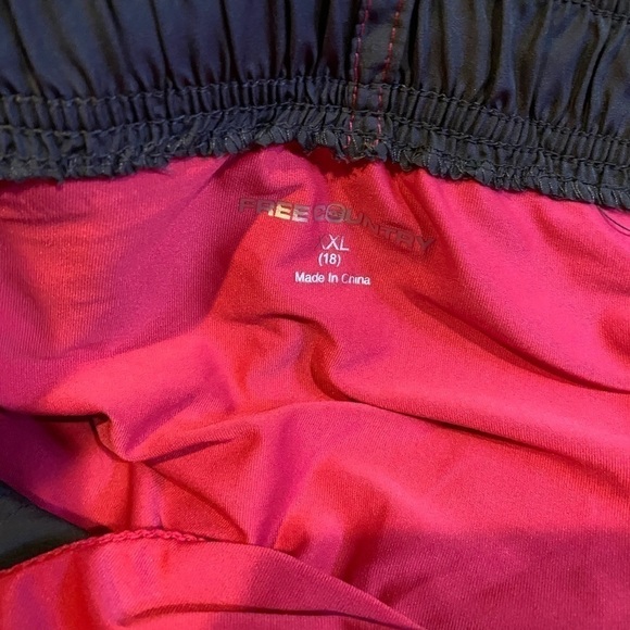 Nwt Free country shorts extra extra large - Picture 3 of 6